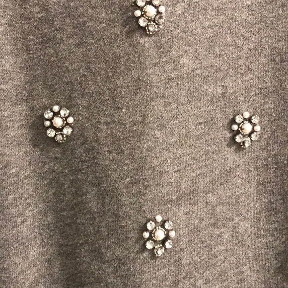 A&F | Jeweled gray crewneck long sleeve sweater - Picture 2 of 8